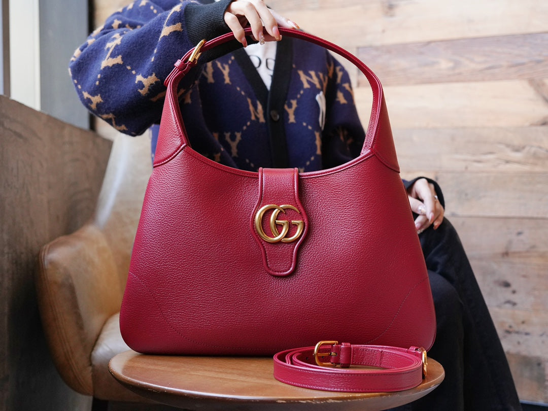 ＧＣＣＩAPHRODITE MEDIUM SHOULDER BAG RED