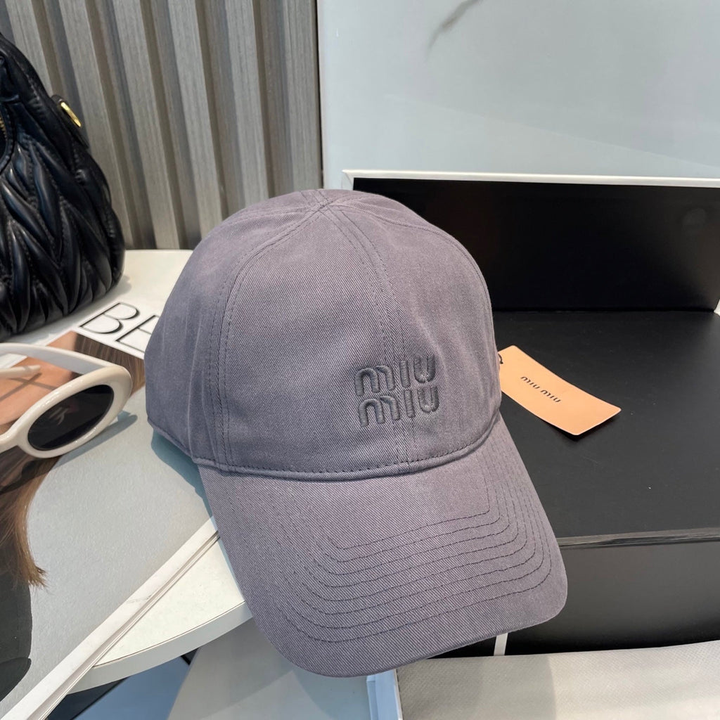 MM BASEBALL CAP IN GREY ORANGE FABRIC BRAND EMBROIDERY