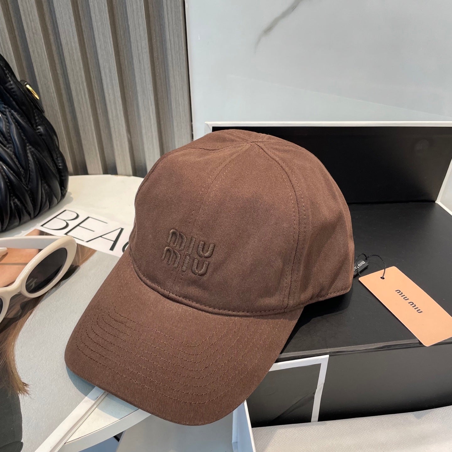 MM BASEBALL CAP IN BROWN ORANGE FABRIC BRAND EMBROIDERY