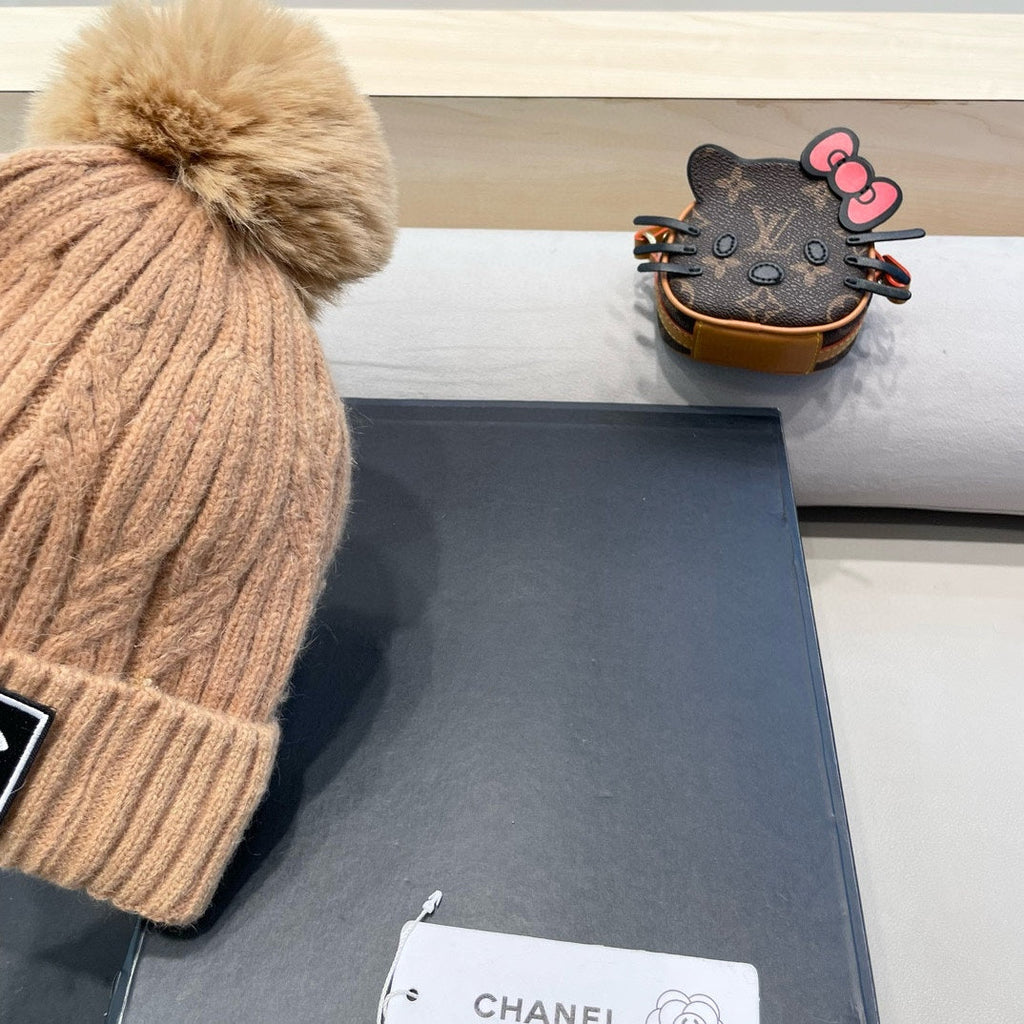 BEANIE HAT IN SEPIA TAN WOOL 422177