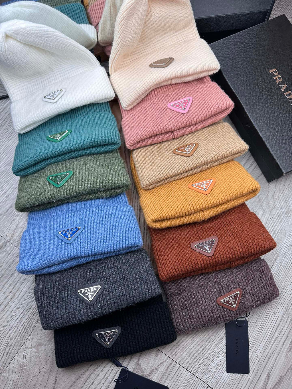 BEANIE HAT IN TEAL GREEN WOOL 332392