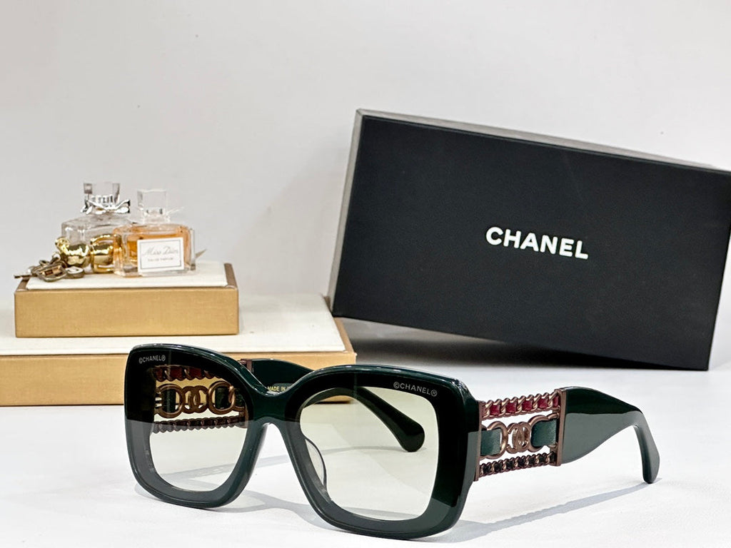 SQUARE SUNGLASSES CH5537Q IN ACETATE CHAIN METAL