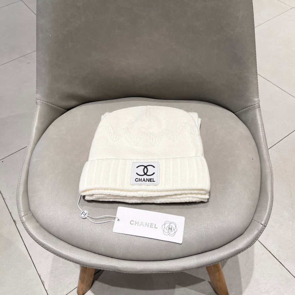 SET BEANIE HAT AND SCARF WHITE 427885