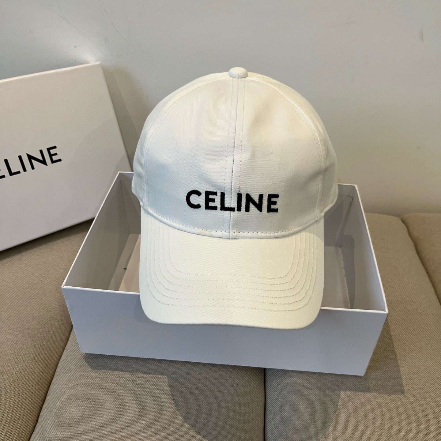 BASEBALL CAP MODEL 650192 IN WHITE FABRIC