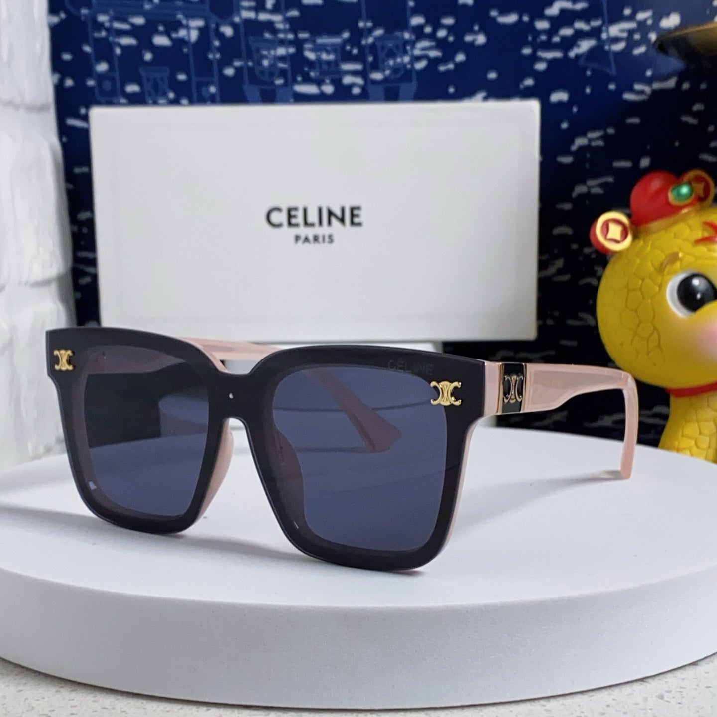 TRIOMPHE SUNGLASSES 548634 IN PINK ACETATE
