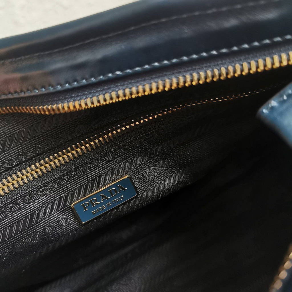 ＰＲＤＡ BONNIE MEDIUM LEATHER HANDBAG DENIM