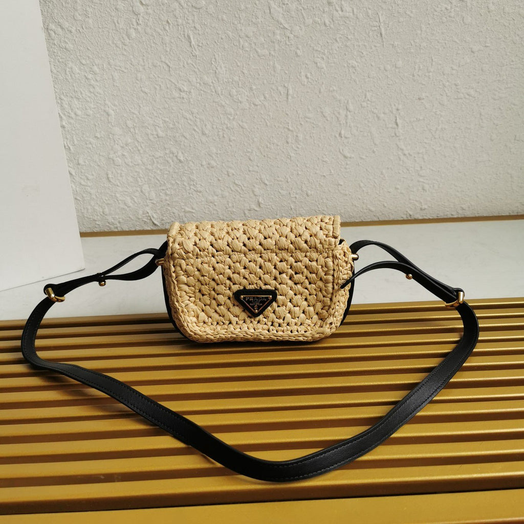 ＰＲＤＡ CROCHET AND LEATHER SHOULDER BAG