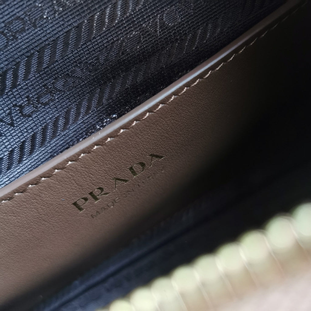 ＰＲＤＡ DARLING SUEDE HAND BAG
