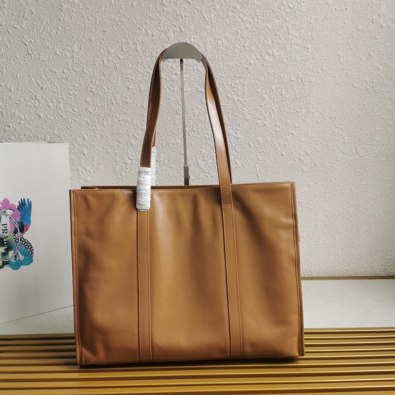 ＰＲＤＡ LARGE LEATHER TOTE BAG CAMEO