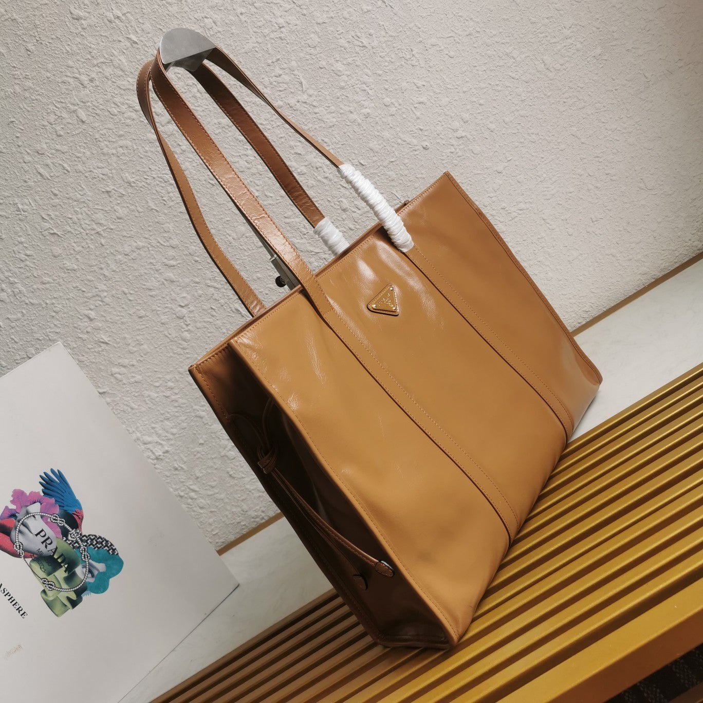 ＰＲＤＡ LARGE LEATHER TOTE BAG CAMEO