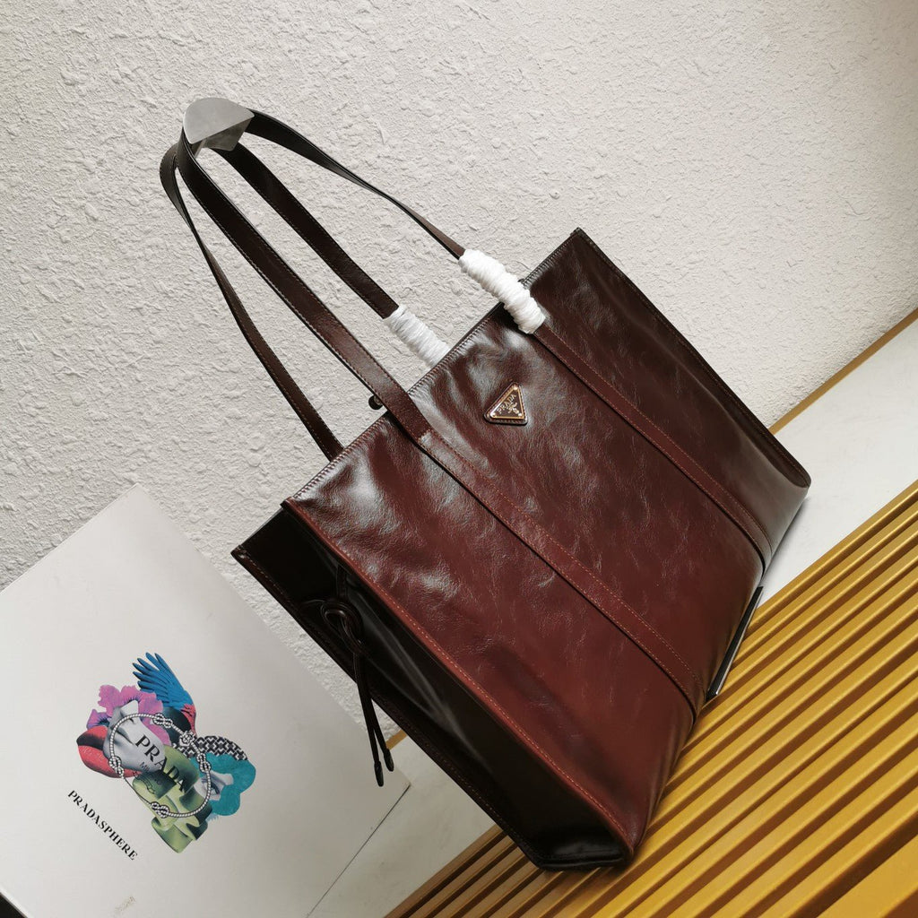 ＰＲＤＡ LEATHER TOTE BAG