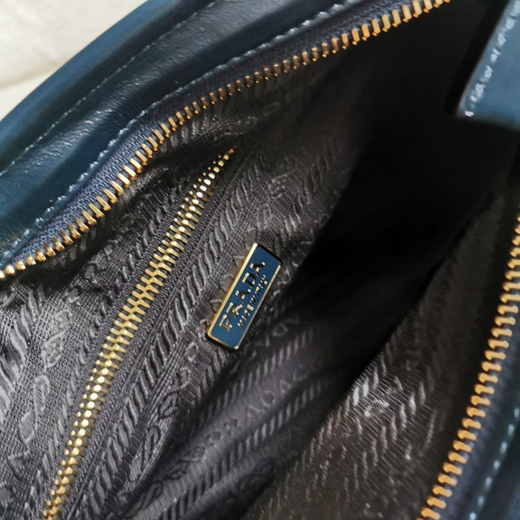 ＰＲＤＡ NAPA LEATHER SHOULDER BAG MEDIUM