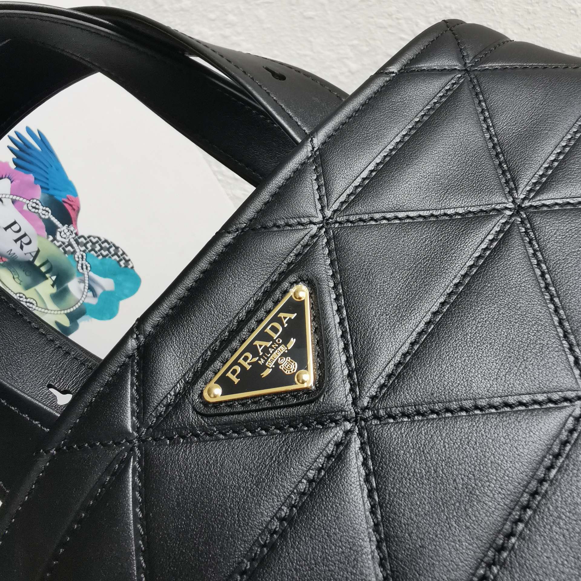 ＰＲＤＡ PADDED RE-NYLON BAG MEDIUM BLACK