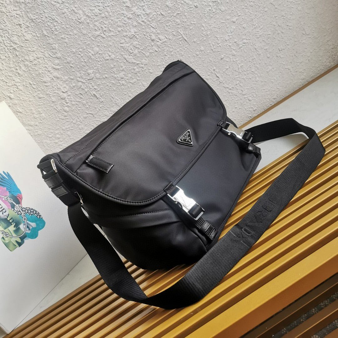 ＰＲＤＡ RE-NYLON AND LEATHER SHOULDER BAG BLACK LARGE