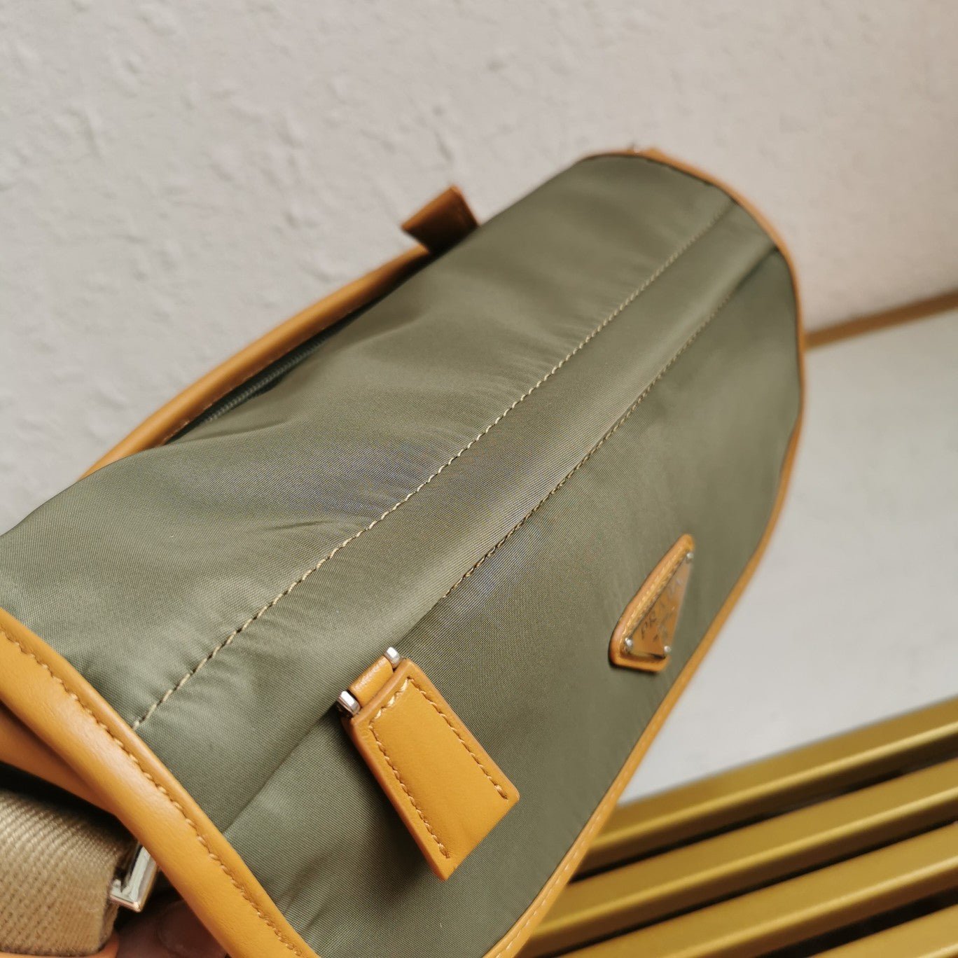 ＰＲＤＡ RE-NYLON AND LEATHER SHOULDER BAG MEDIUM