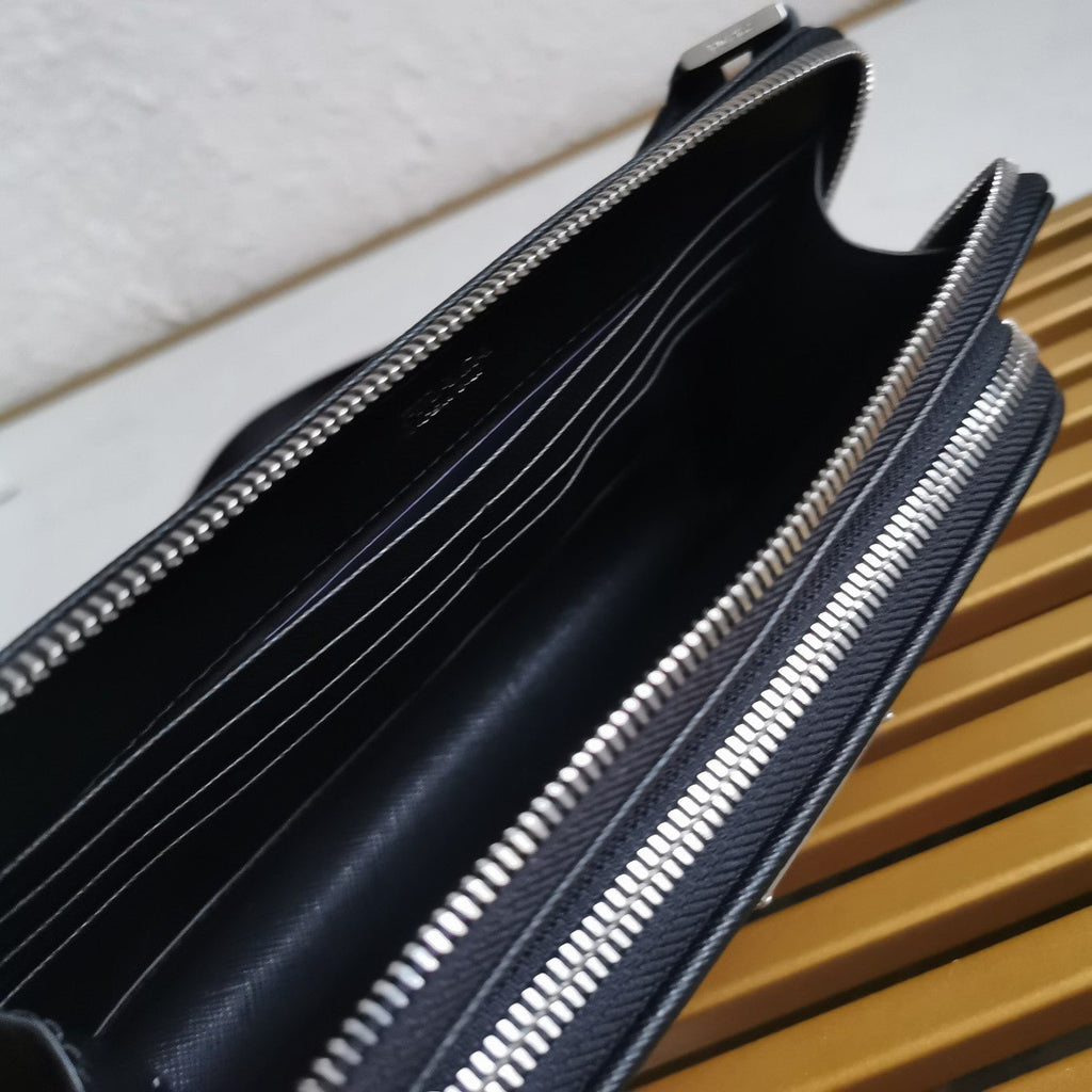 ＰＲＤＡ RE-NYLON AND SAFFIANO LEATHER SHOULDER BAG