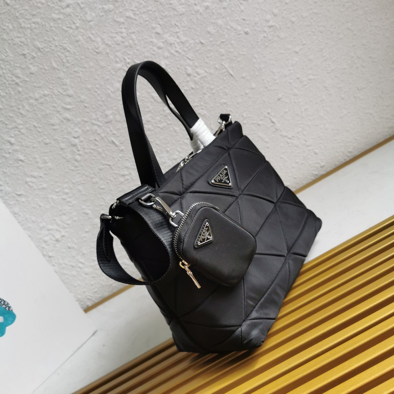 ＰＲＤＡ RE-NYLON TOTE BAG