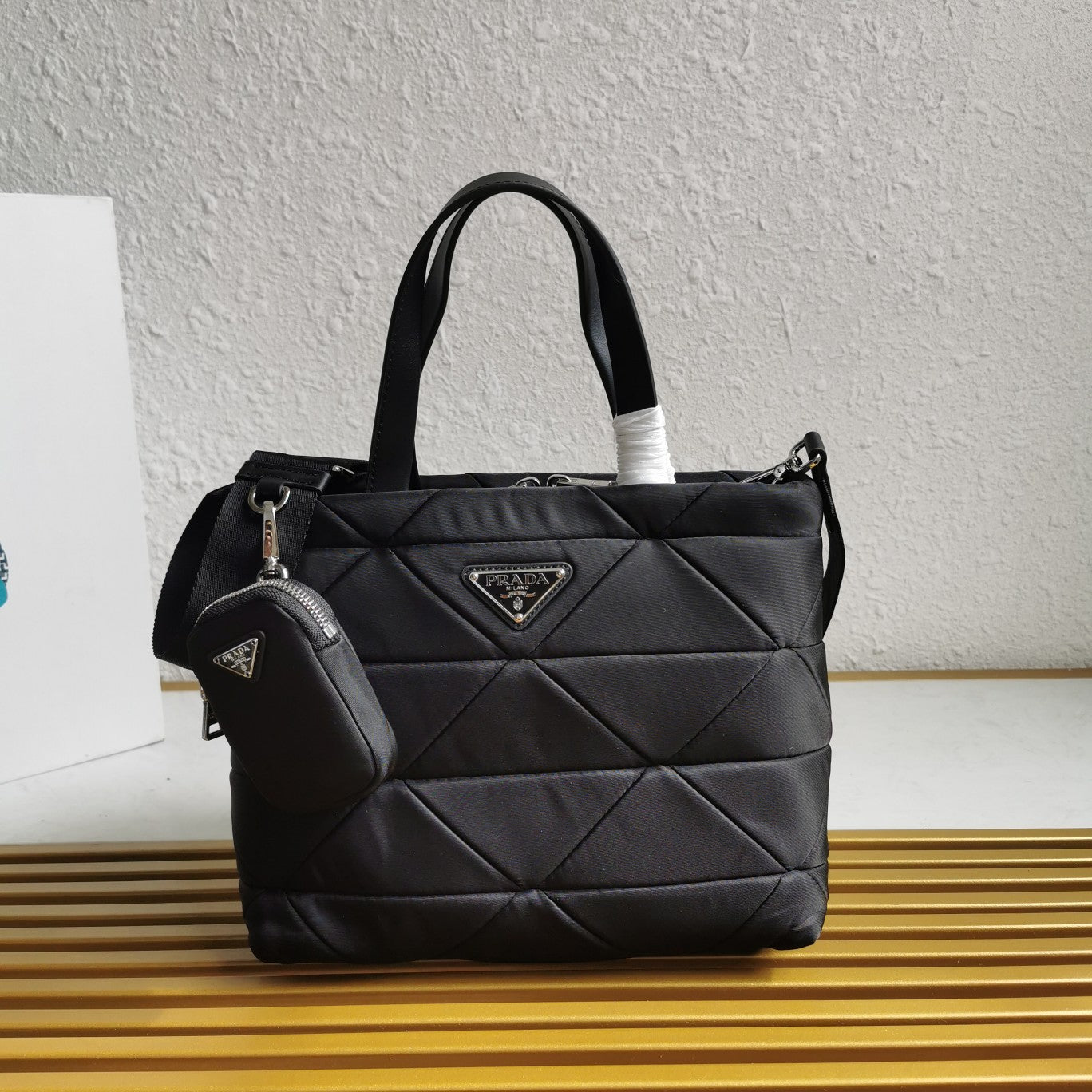 ＰＲＤＡ RE-NYLON TOTE BAG