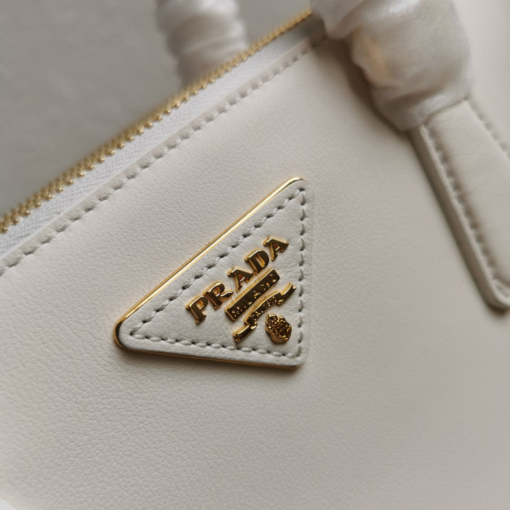 ＰＲＤＡ SMALL PRDA GALLERIA SAFFIANO LEATHER BAG WHITE