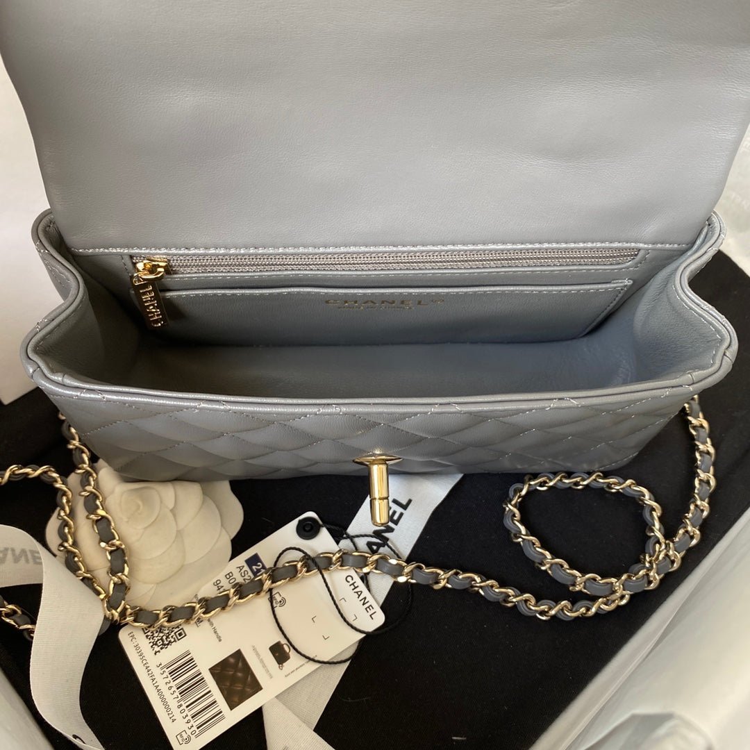 ＣＨＮＥＬMINI FLAP BAG WITH HANDLE GRAY