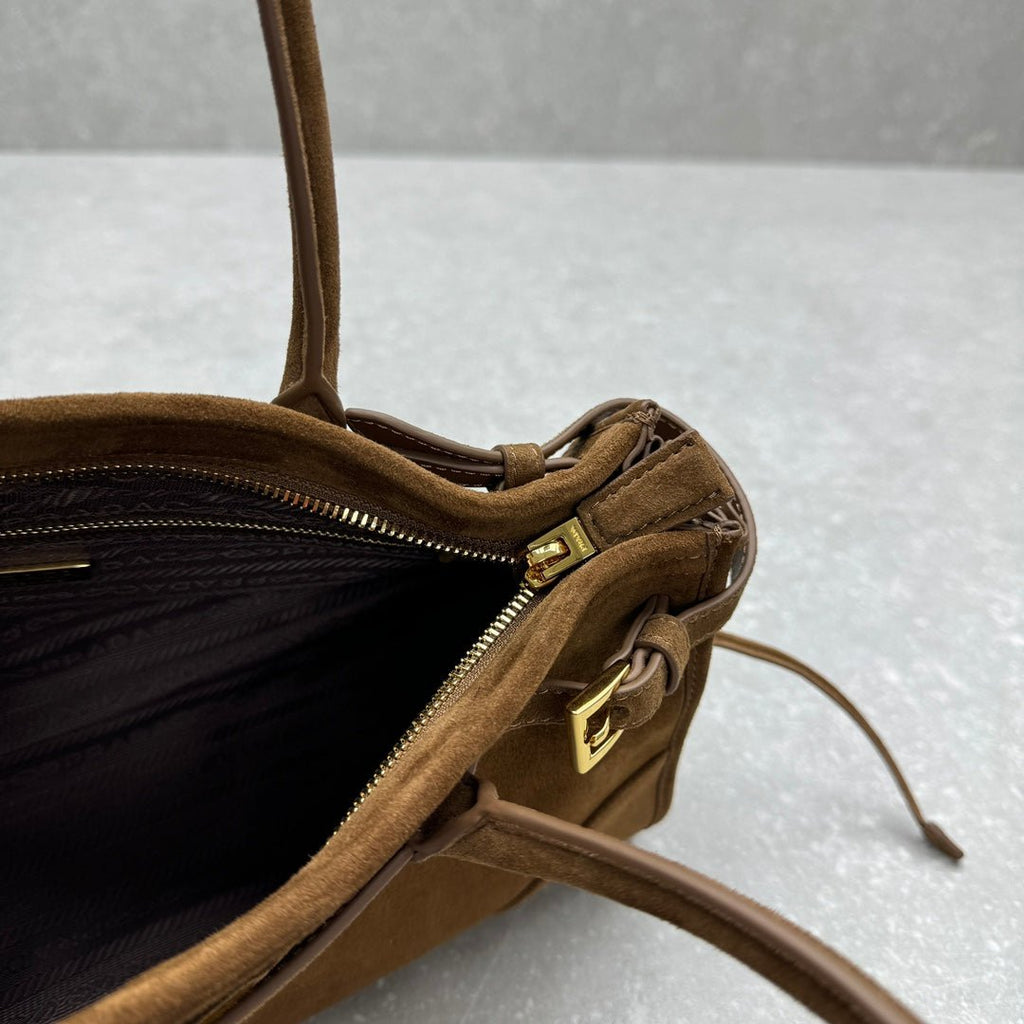 ＰＲＤＡ BONNIE MEDIUM SUEDE HANDBAG CINNAMON