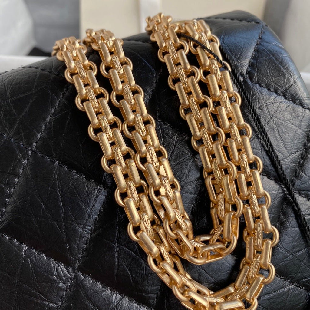 ＣＨＮＥＬ LARGE 2.55 HANDBAG GOLD METAL