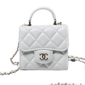 ＣＨＮＥＬMINI MATELASSÉ CLUTCH WITH CHAIN WHITE