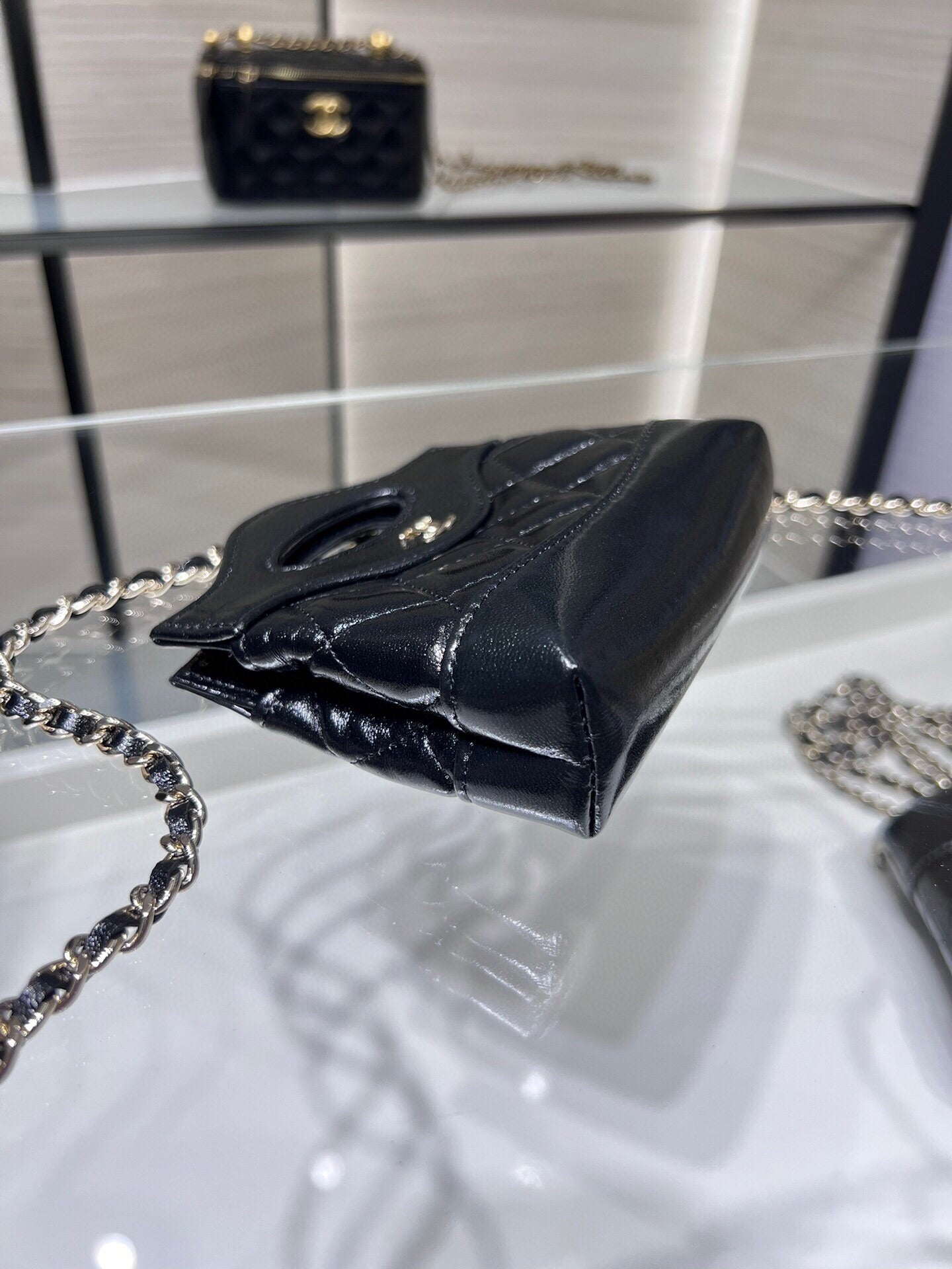 ＣＨＮＥＬCLUTCH WITH CHAIN