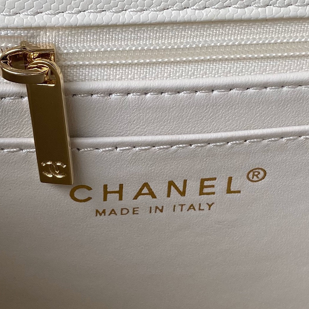 ＣＨＮＥＬTOP HANDLE FLAP BAG WHITE