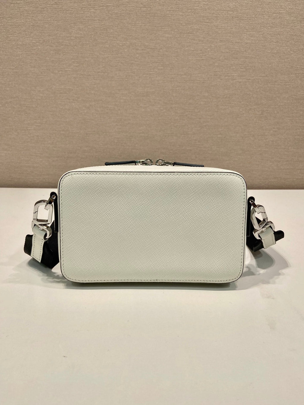 ＰＲＤＡ SMALL SAFFIANO LEATHER PRDA BRIQUE BAG