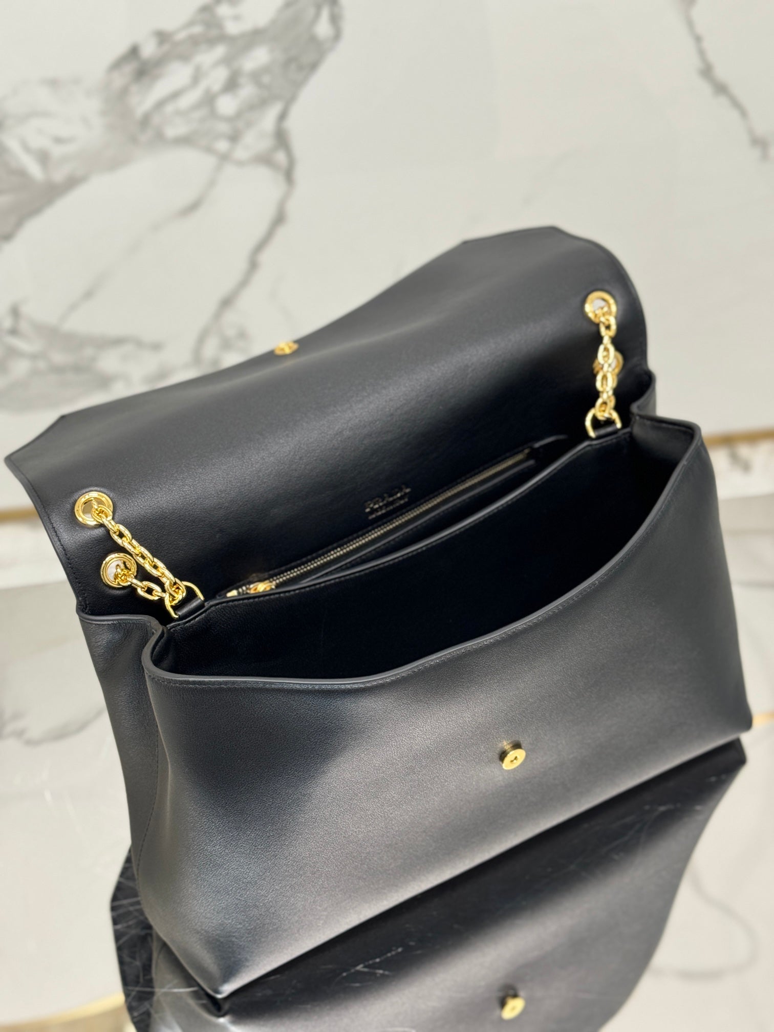 ＰＲＤＡ DOUX LARGE LEATHER SHOULDER BAG BLACK