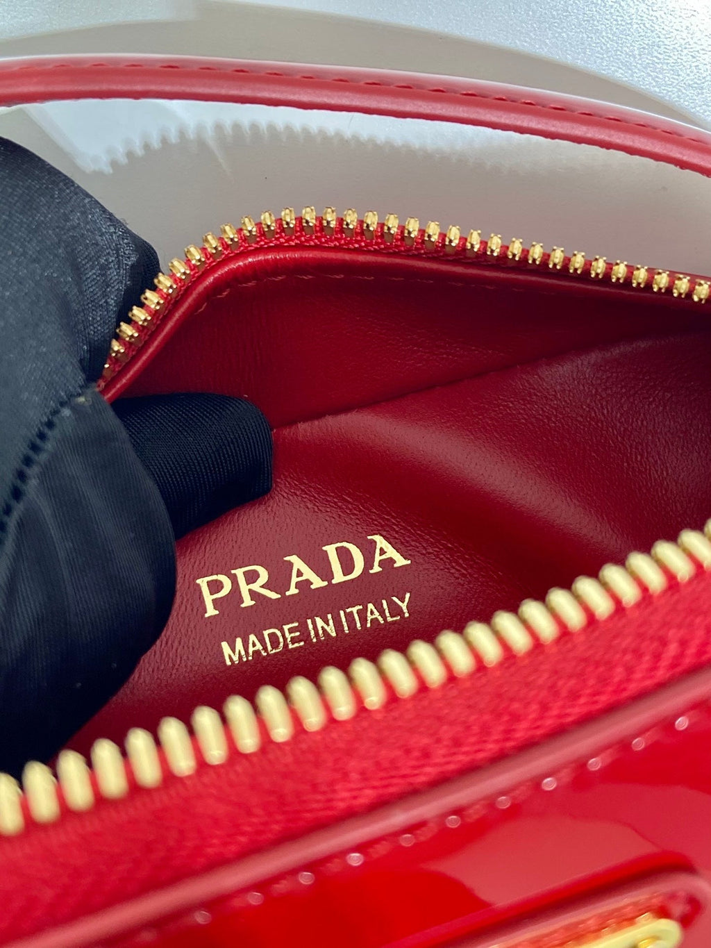 ＰＲＤＡ ODETTE PATENT LEATHER MINI BAG RED