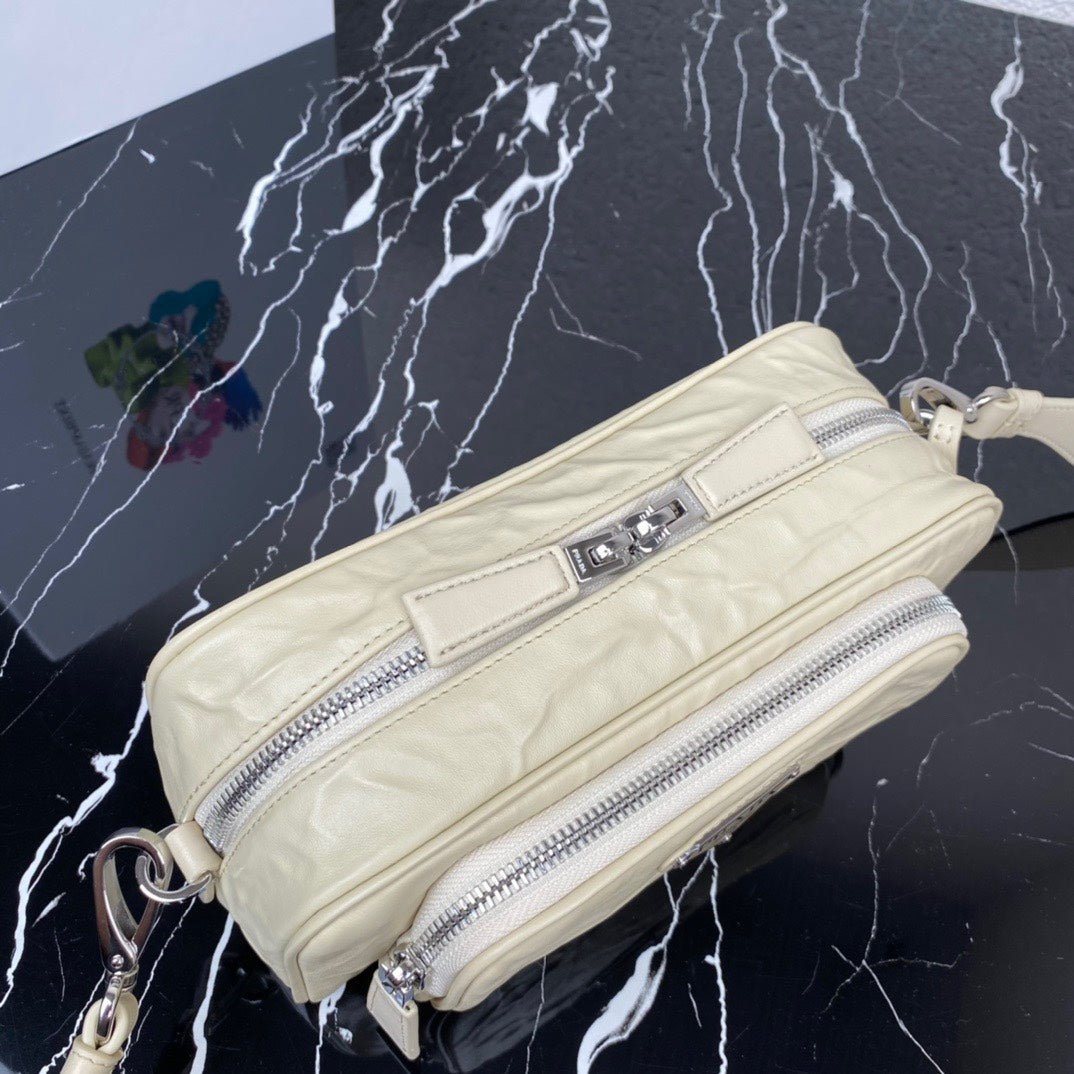 ＰＲＤＡ NAPPA ANTIQUE MULTI-POCKET SHOULDER BAG BIEGE