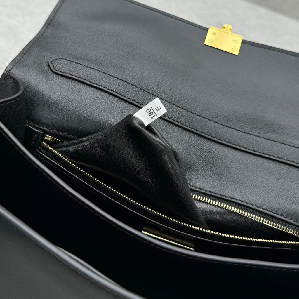 ＰＲＤＡ SOFT SOUND MEDIUM LEATHER SHOULDER BAG BLACK