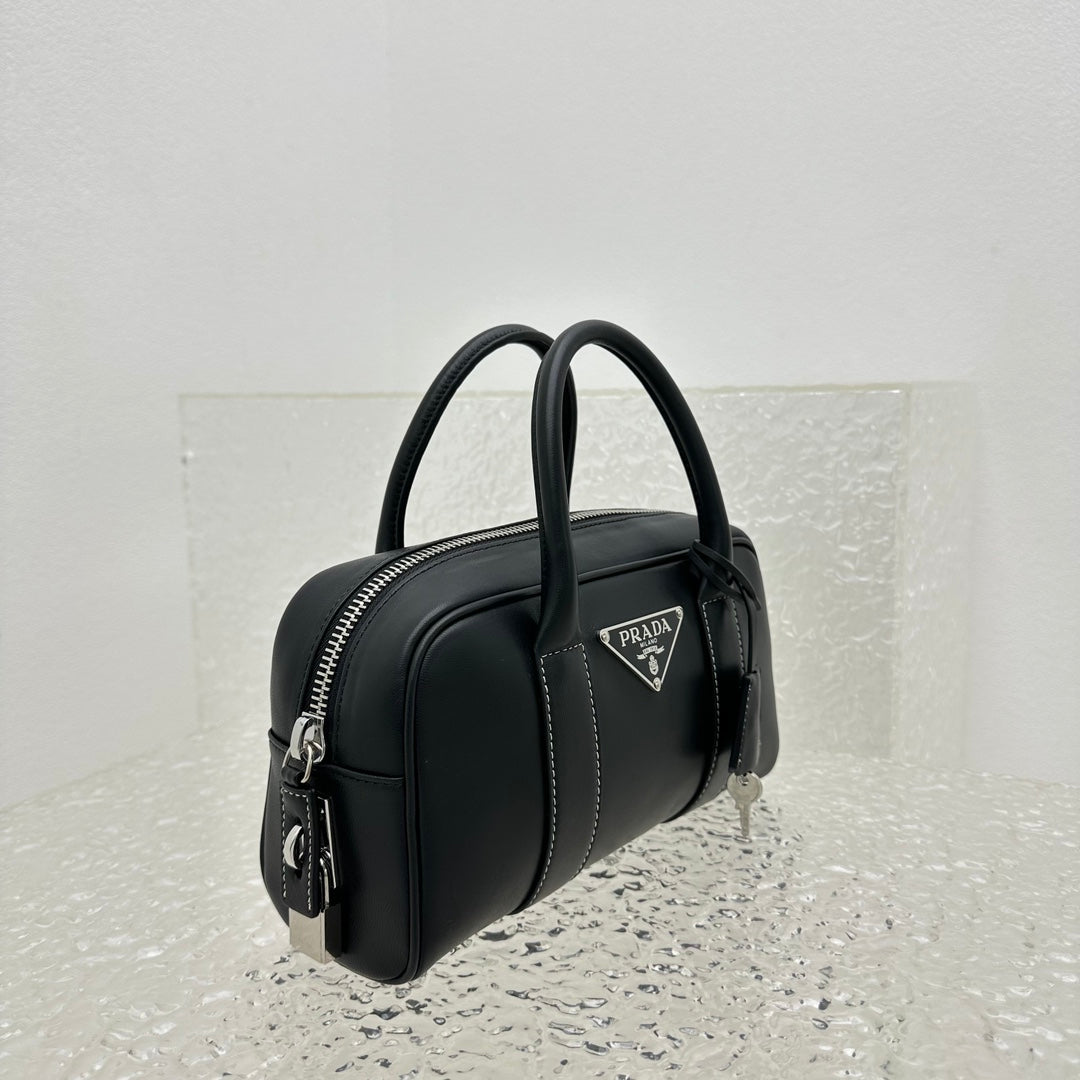 ＰＲＤＡ BOSTON LEATHER TOTE BAG
