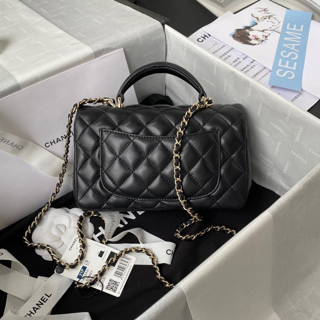 ＣＨＮＥＬMINI FLAP BAG WITH HANDLE