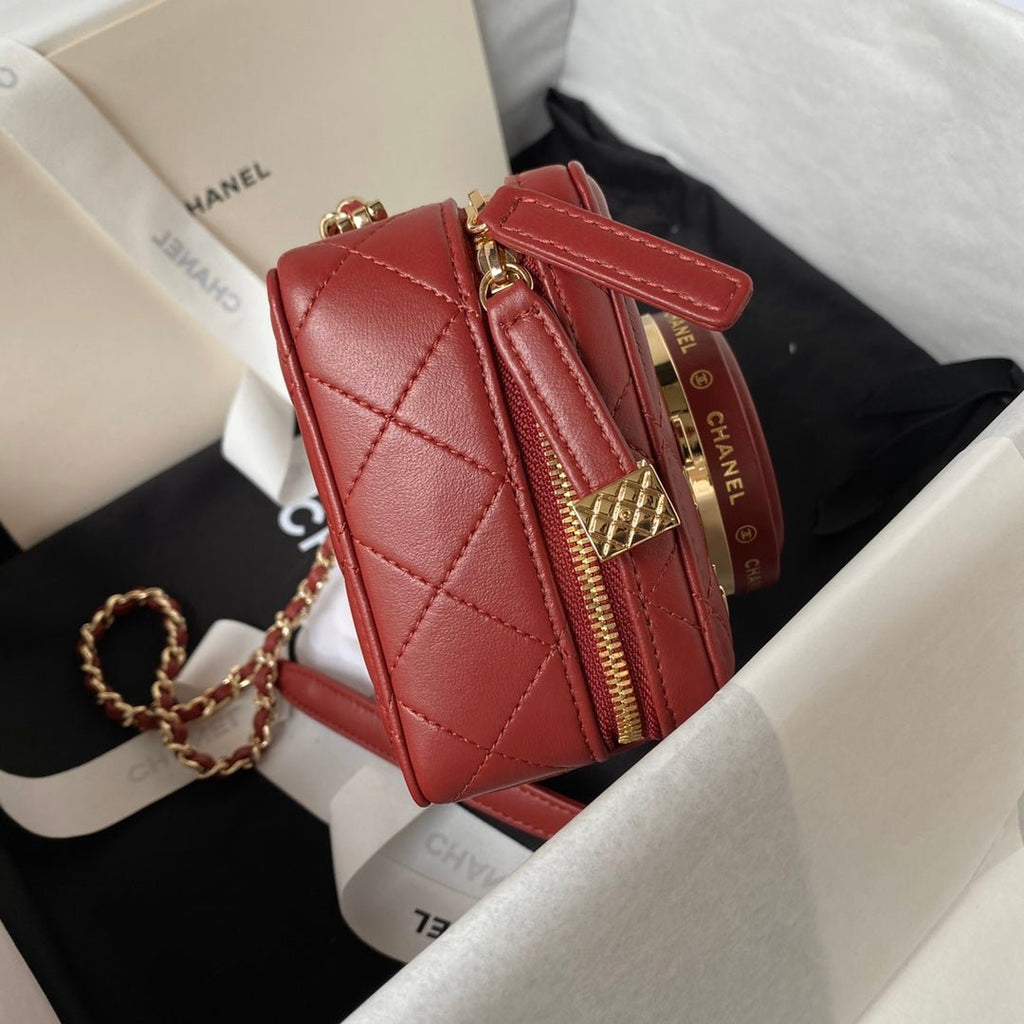 ＣＨＮＥＬCAMERA BAG BURGUNDY