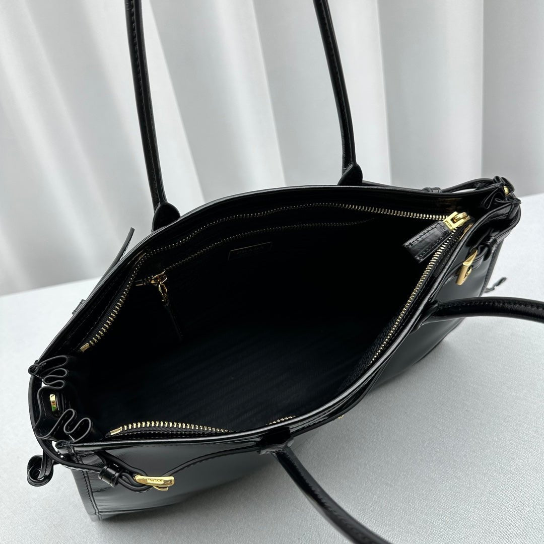 ＰＲＤＡ BONNIE EXTRA LARGE LEATHER HANDBAG