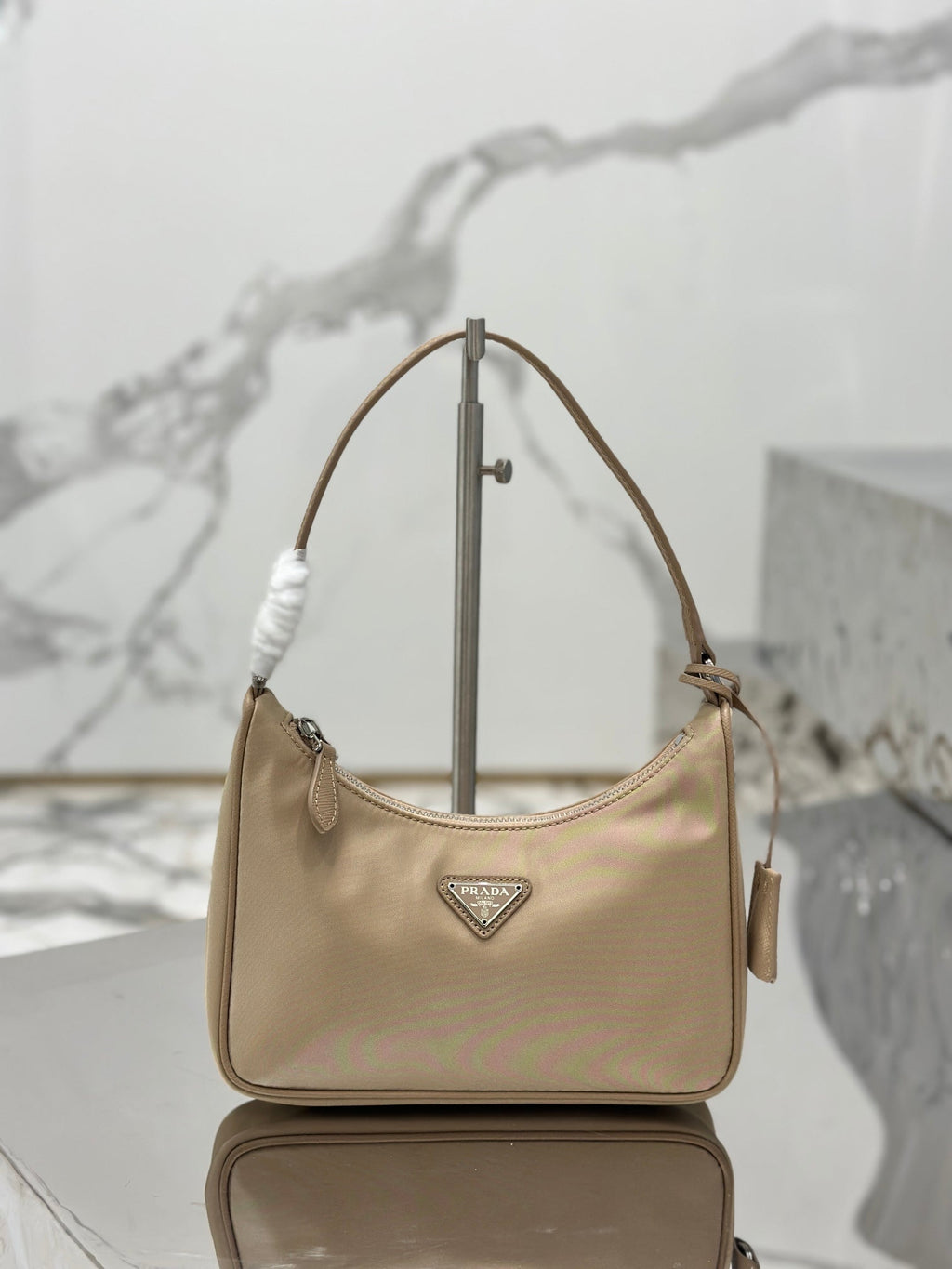 ＰＲＤＡ RE-EDITION 2005 RE-NYLON AND SAFFIANO MINI BAG DESERT BEIGE