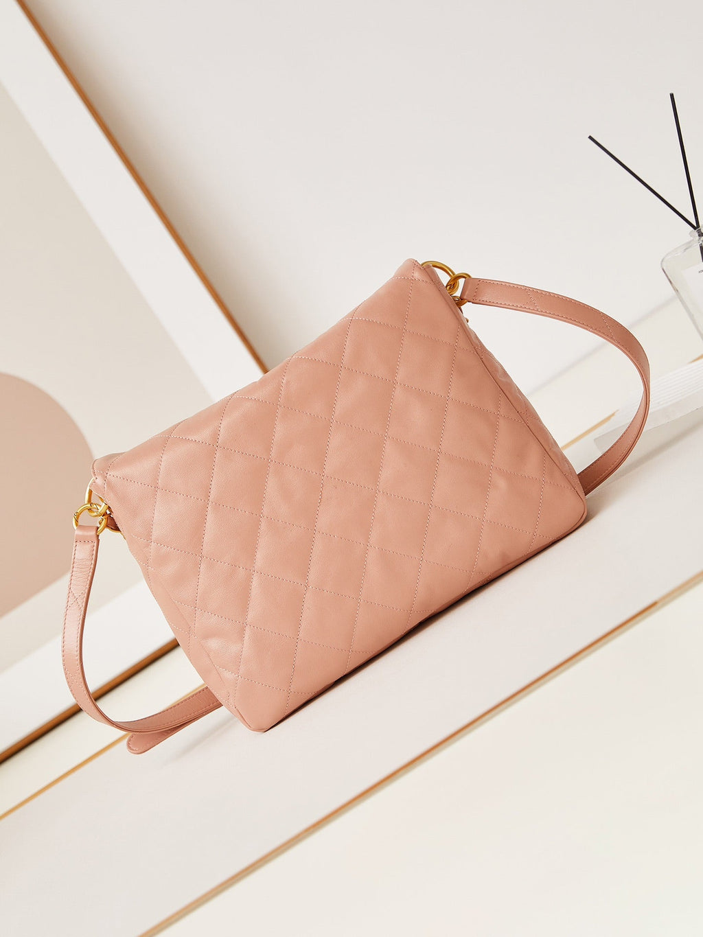 ＣＨＮＥＬHOBO HANDBAG DESERT SAND