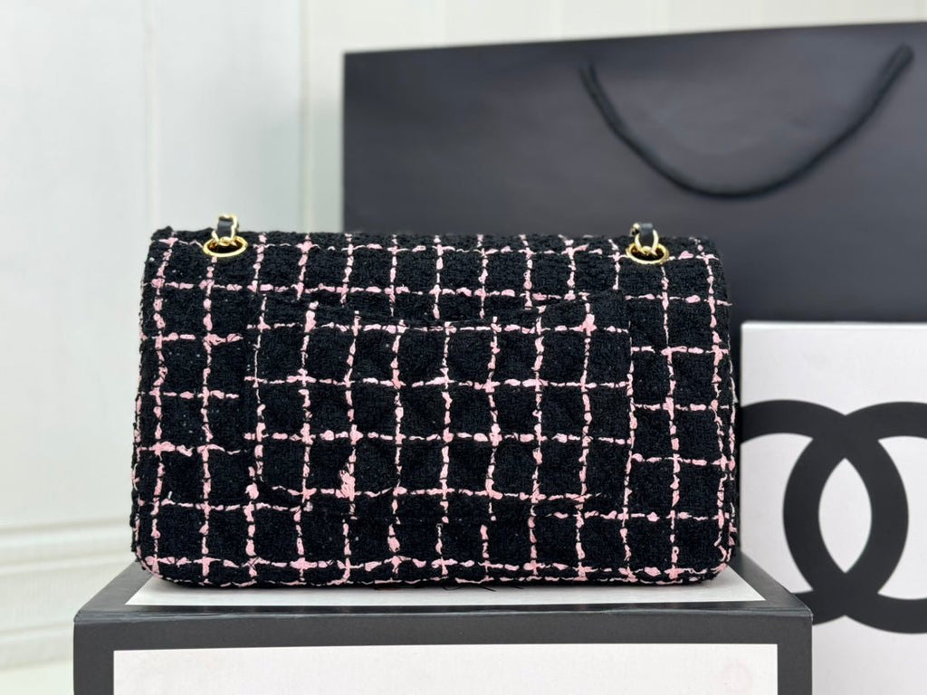 ＣＨＮＥＬCLASSIC 11.12 MEDIUM FLAP BAG BLACK