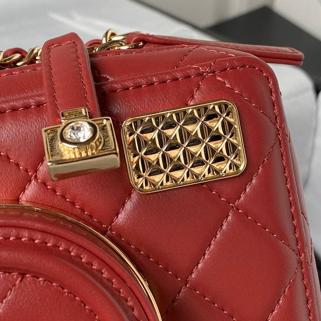 ＣＨＮＥＬCAMERA BAG BURGUNDY