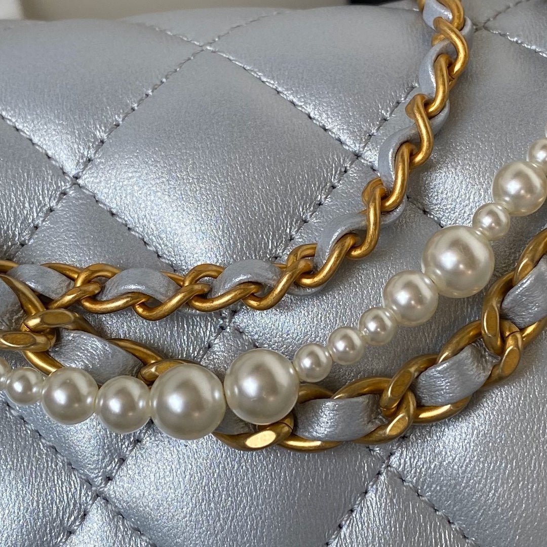 ＣＨＮＥＬ 24P CLASSIC HANDBAG SILVER