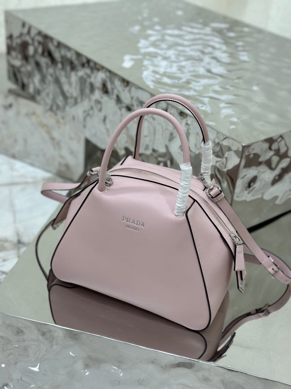 ＰＲＤＡ SUPERNOVA MEDIUM LEATHER TOP HANDLE BAG LIGHT PINK
