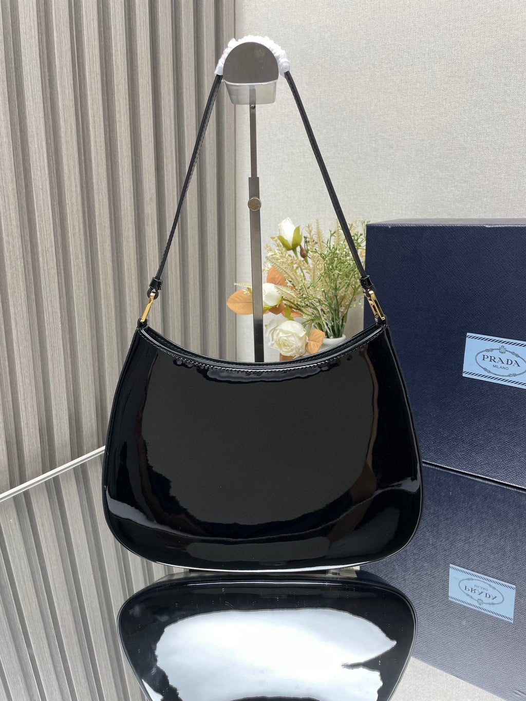 ＰＲＤＡ CLEO PATENT LEATHER BAG BLACK