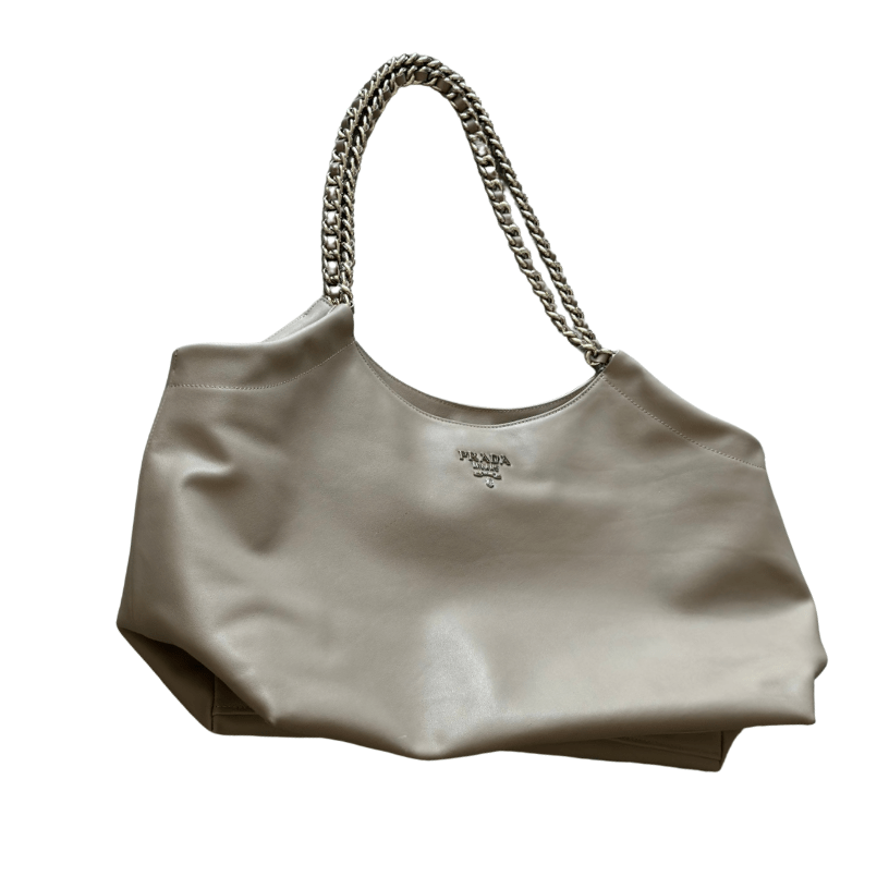 ＰＲＤＡ SOFT CALFSKIN BLACK CHAIN TOTE BAG