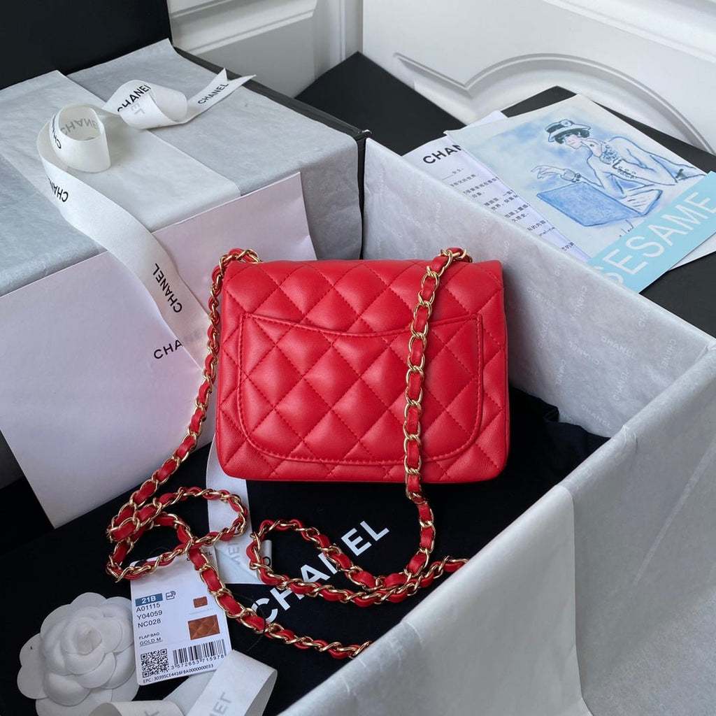 ＣＨＮＥＬCLASSIC FLAP BAG RED