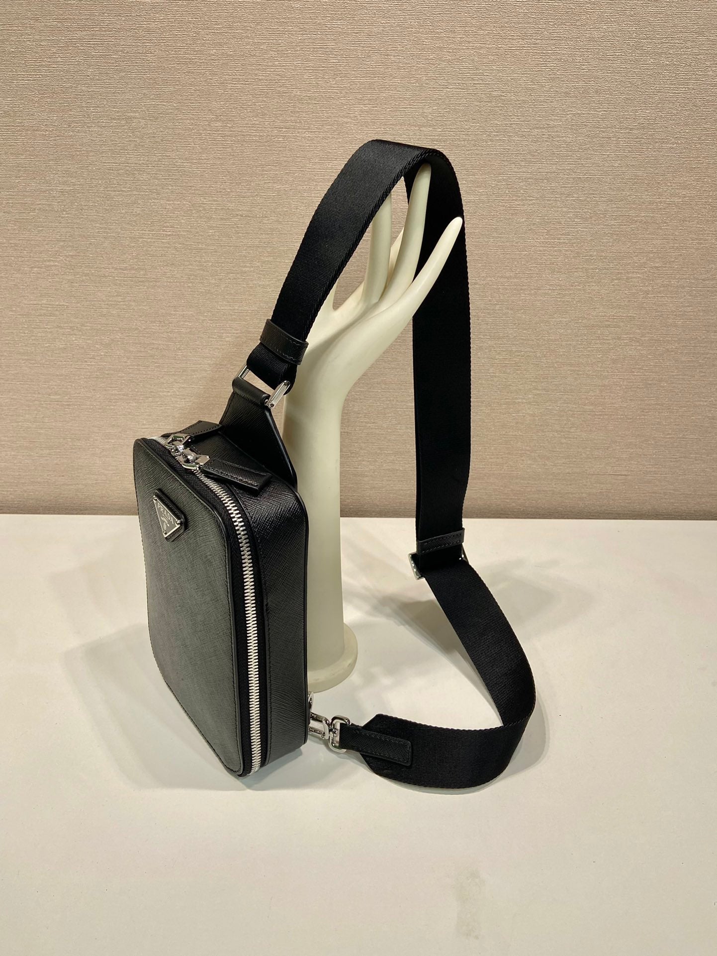 ＰＲＤＡ BRIQUE SAFFIANO LEATHER BAG BLACK