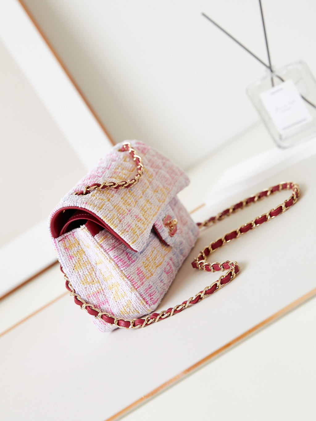 ＣＨＮＥＬCLASSIC HANDBAG