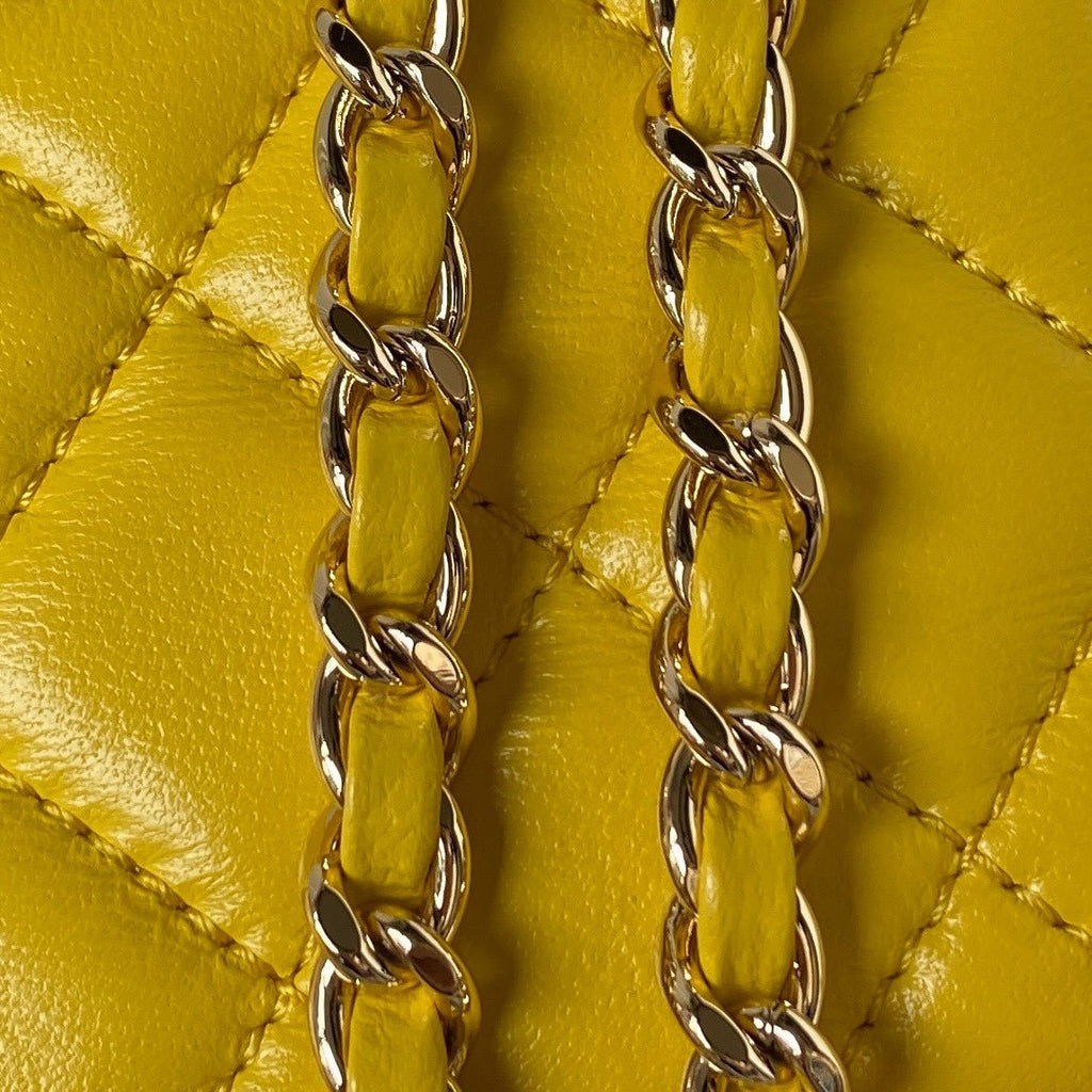 ＣＨＮＥＬFLAP BAG WITH TOP HANDLE YELLOW